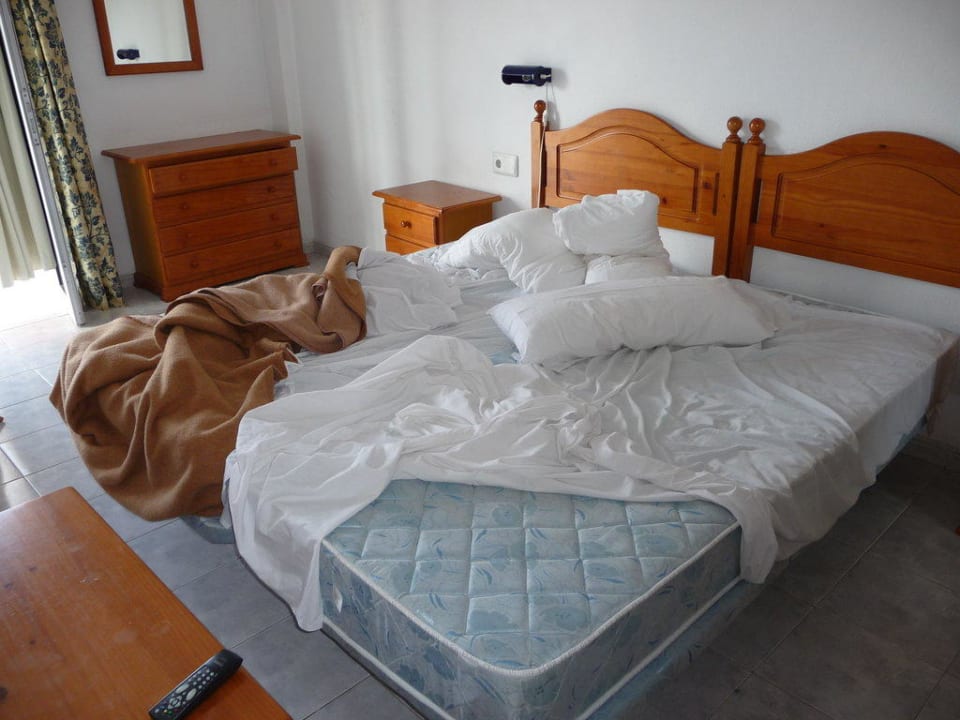 Schlafzimmer mit Doppelbett Coral Compostela Beach Golf