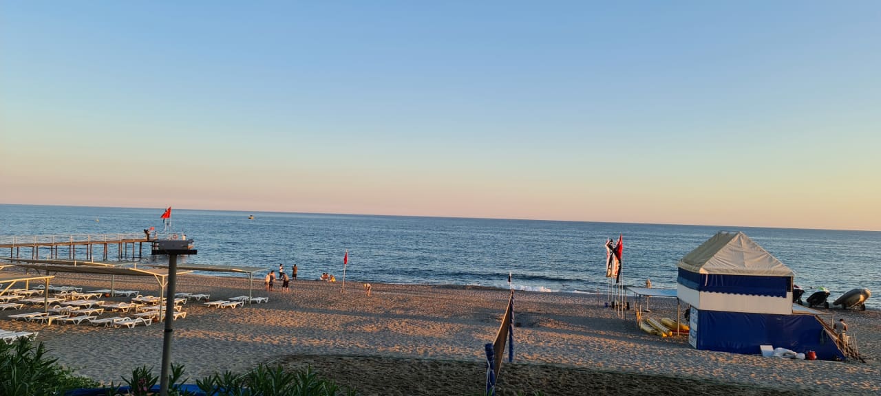 Strand Club Turtas Beach Hotel