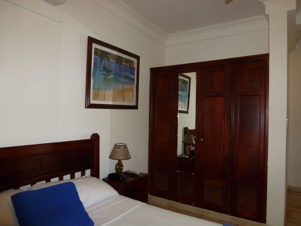 Schlafzimmer                                       Hotel El Almirante