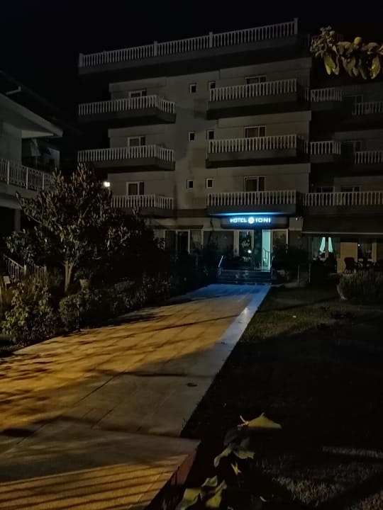 Außenansicht Hotel Ioni