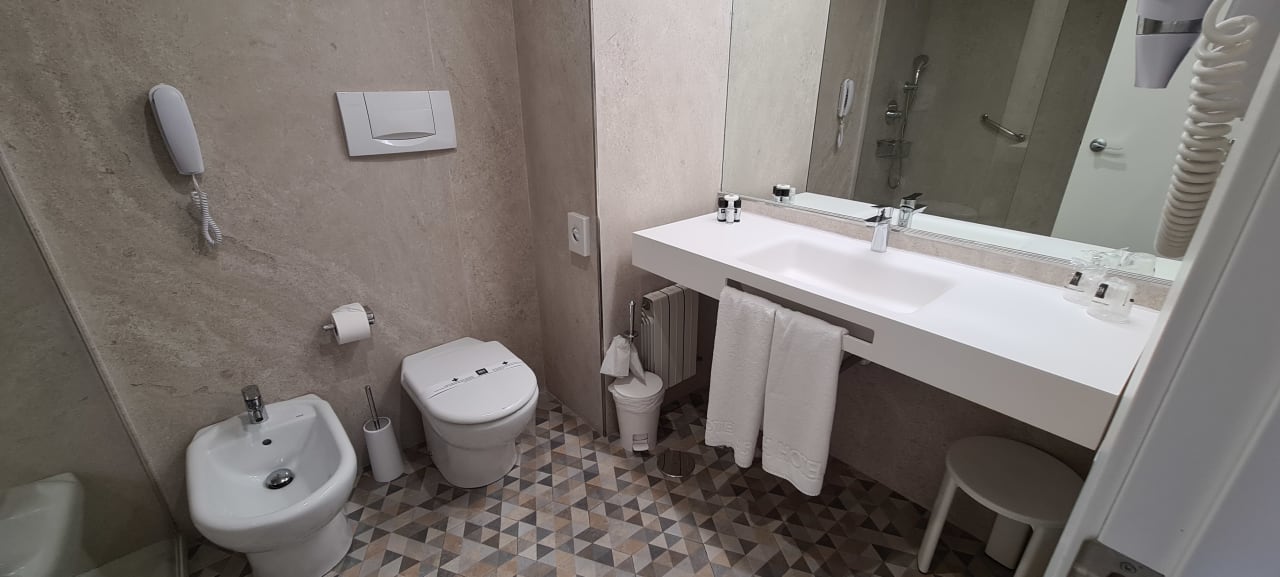 Zimmer Hotel RH Corona del Mar