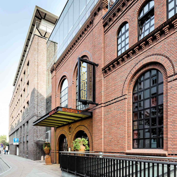 Außenansicht East Hotel