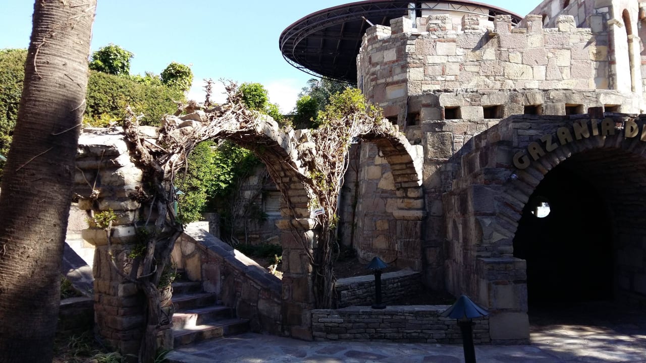 Arum Barut Collection  Arum Barut Collection