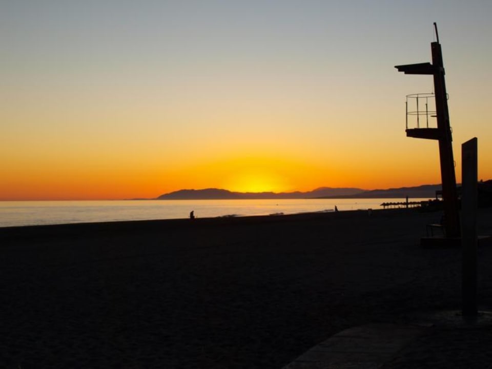 Abendstimmung am Strand Iberostar Waves Málaga Playa