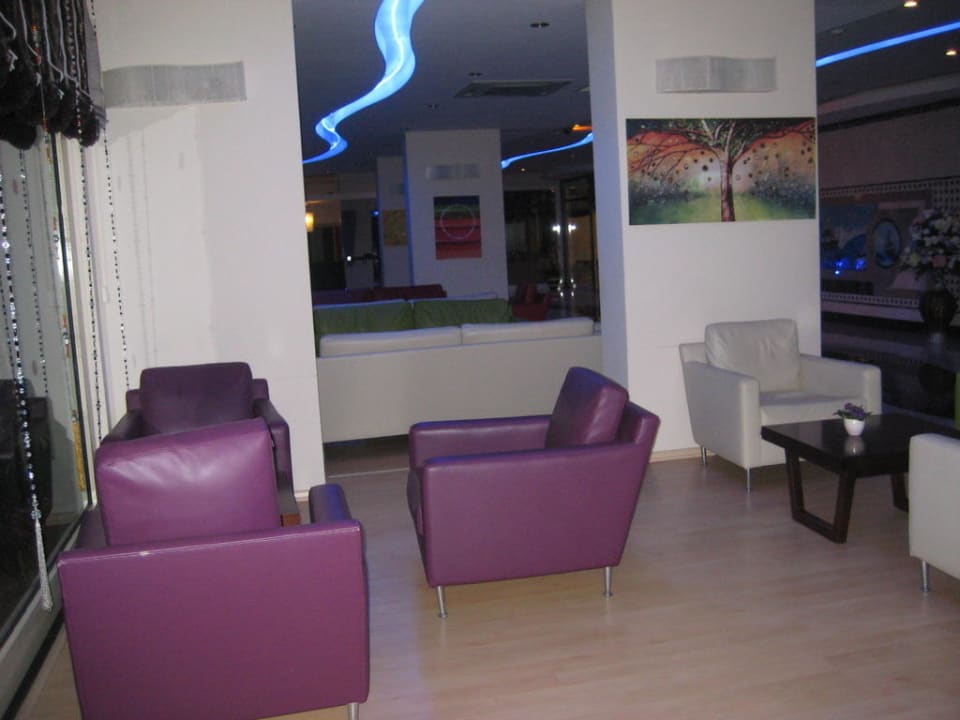 Lobby des Hotels My Home Resort