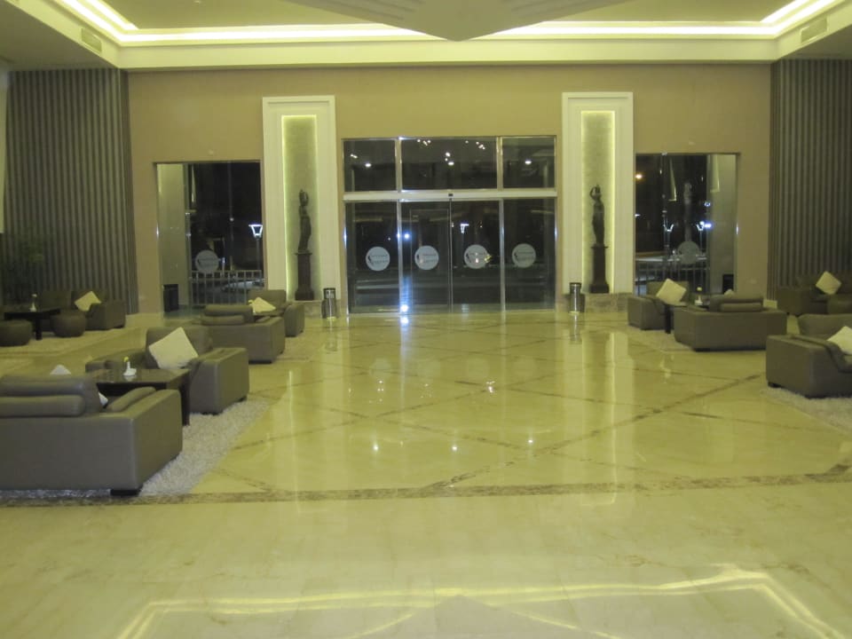 Lobby Beach Albatros Resort