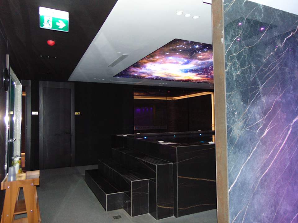 Sport & Freizeit Hotel Elisa Tirana, Affiliated by Meliá