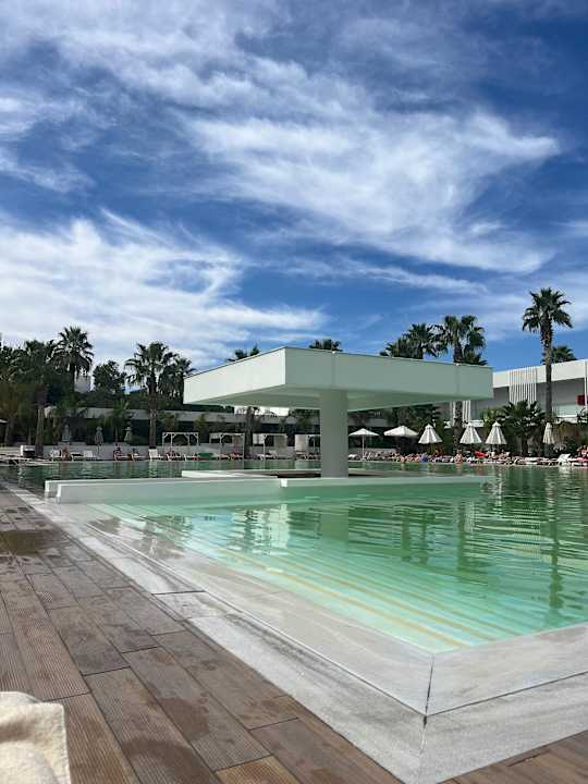 Pool White Dreams Resort & Anex