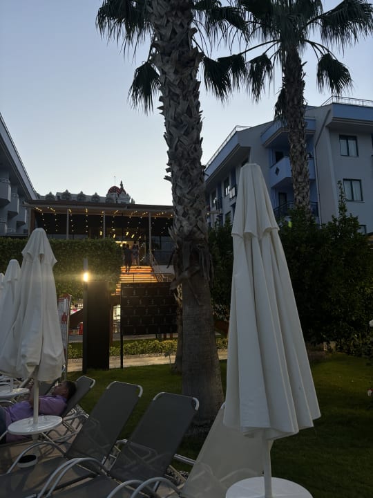 Gartenanlage Grand Seker Hotel
