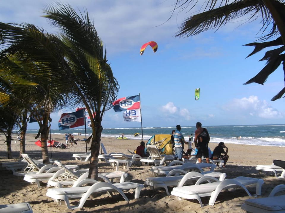 Strand mit Kite-Surfern Viva Tangerine by Wyndham - All Inclusive Resort