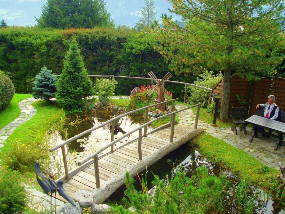 Der Garten mit Biotop für Entspannung pur Landpension Köberl