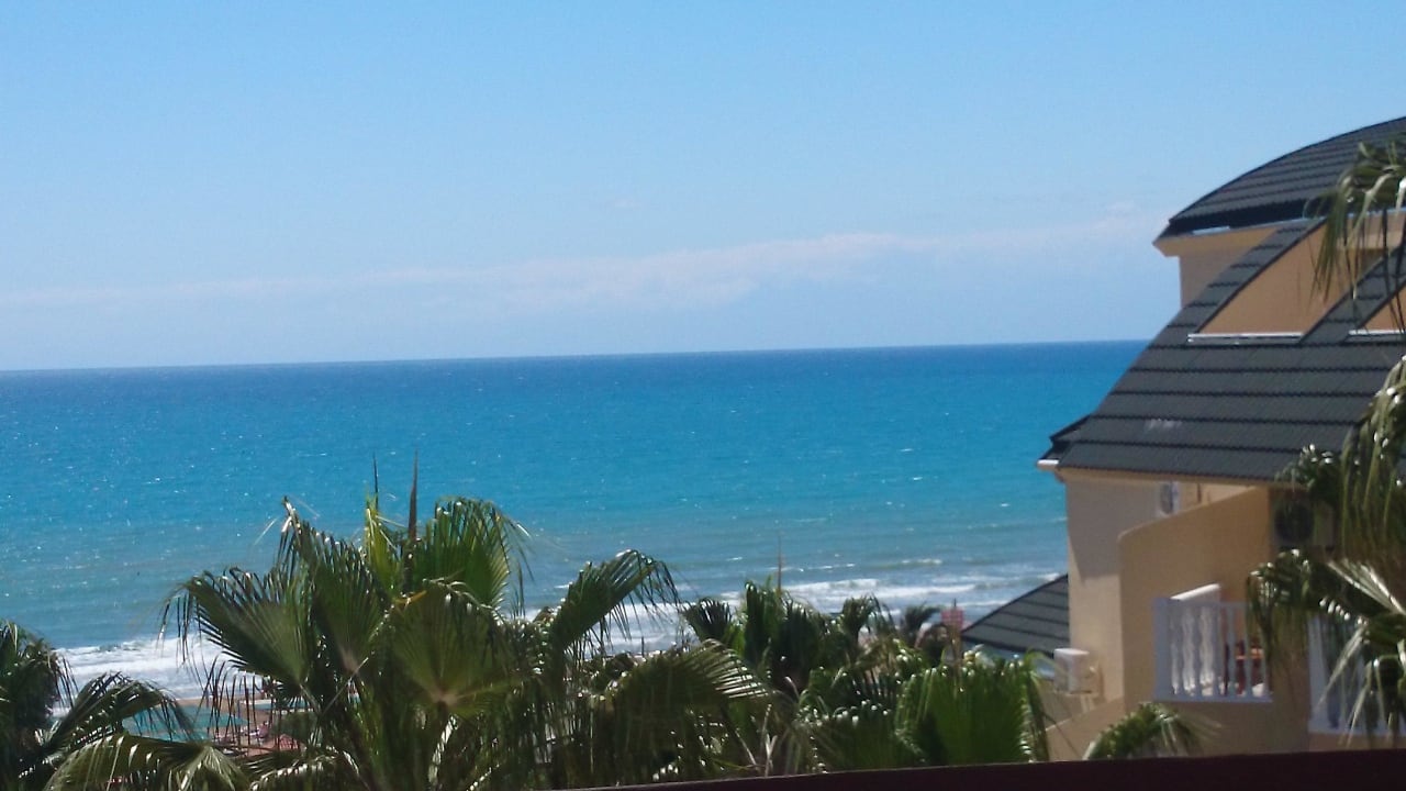 Vom Zimmer zum Meer Iz Flower Side Beach Hotel