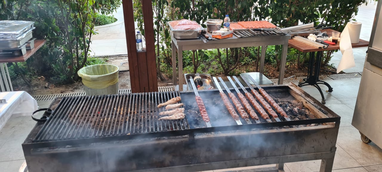 Gastro Well Palace Side