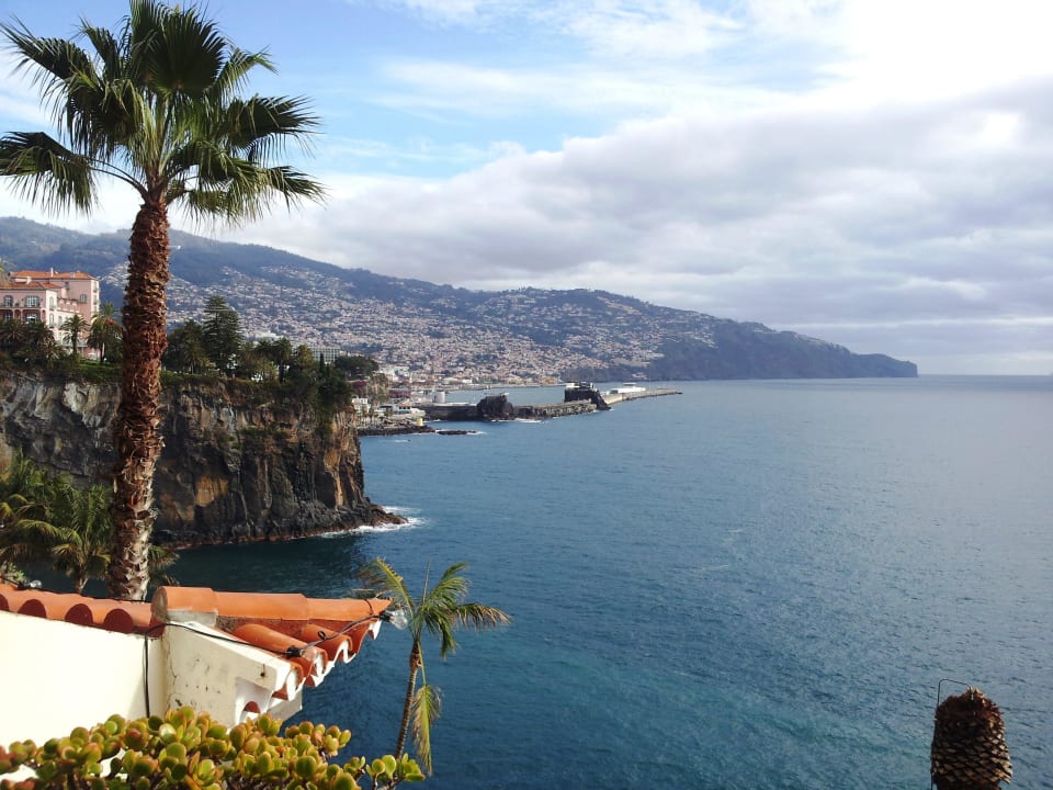 Unser Blick auf Funchal Hotel The Cliff Bay (PortoBay)