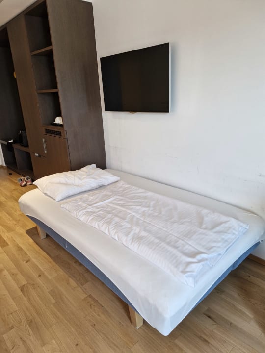 Zimmer JUFA Hotel Hamburg HafenCity