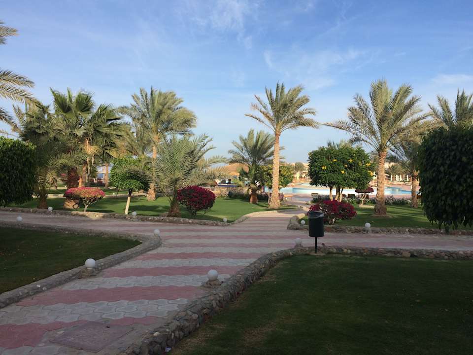 Gartenanlage Three Corners Sea Beach Resort