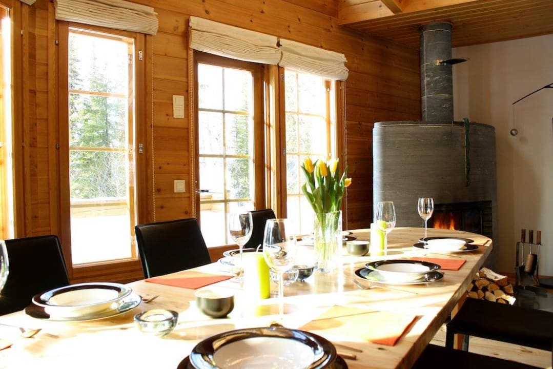 Essbereich in der größten Villa Luxus Ferienhäuser Lappland Dream