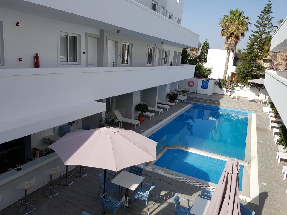 Pool Sentido More Meni Residence & Suites