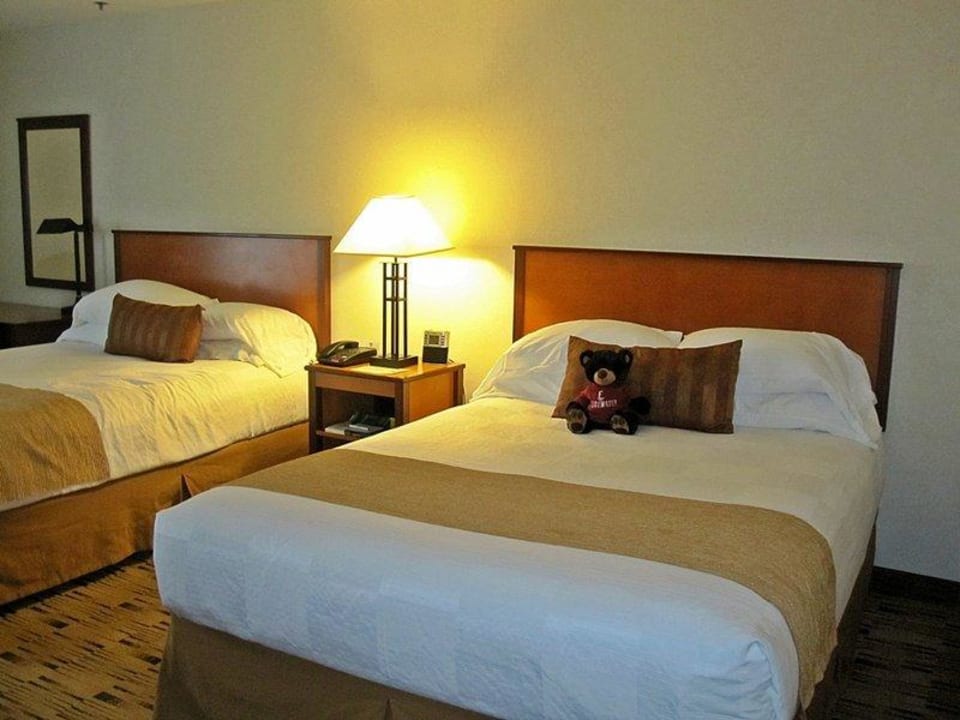 Zimmerbeispiel Best Western Plus Hotel Hood River Inn