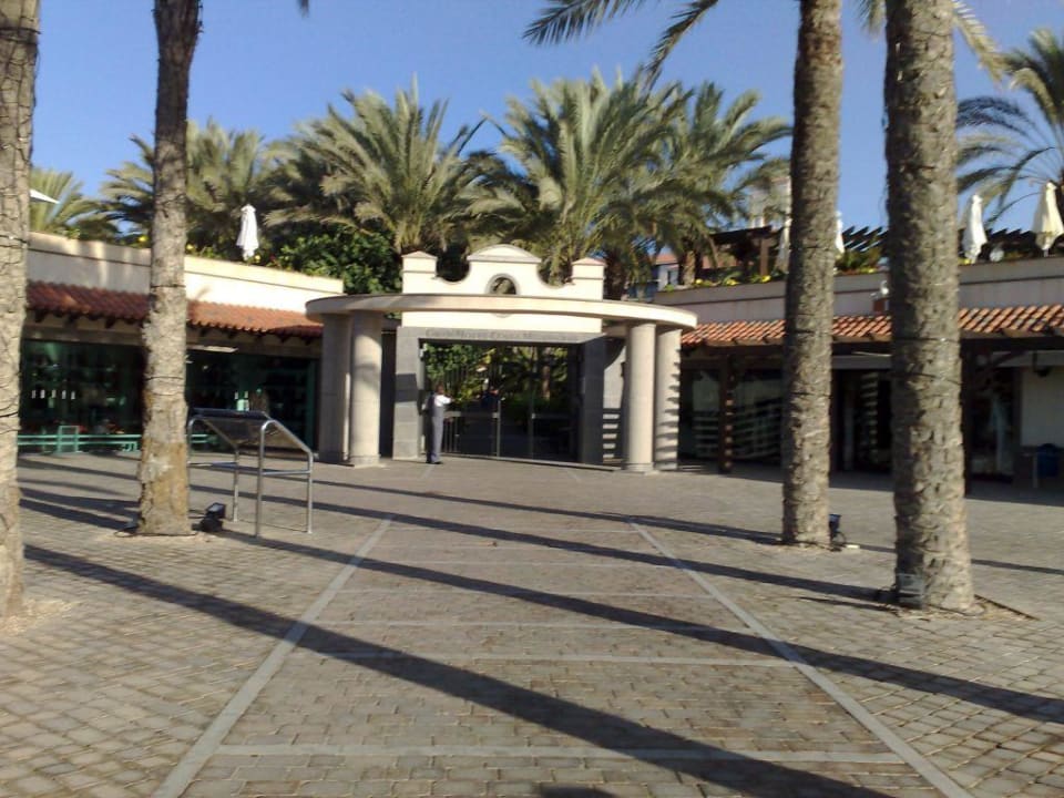 Eingang Strandpromenade Lopesan Costa Meloneras, Resort & Spa