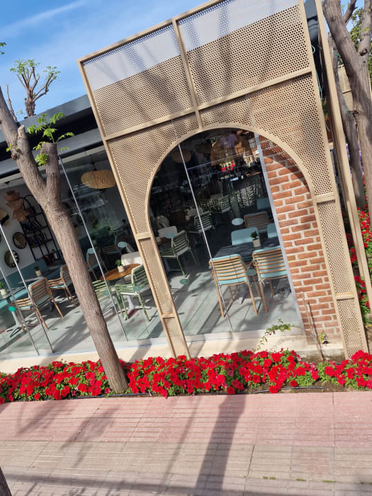 Gastro Can Garden Beach