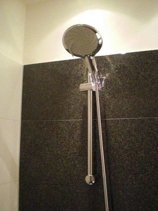 Regendusche Motel One Hamburg-Alster