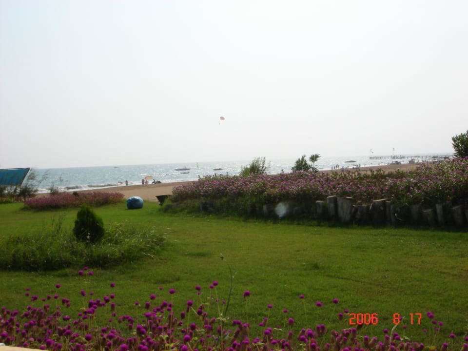 Blick von der Strandbar VONRESORT Golden Beach