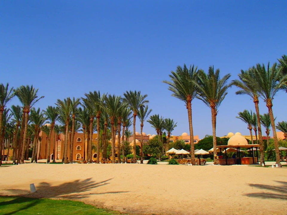 Вид на отель Grand Waterworld Makadi