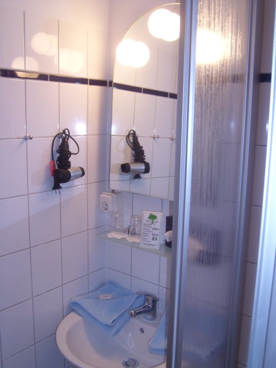 Saniertes Badezimmer Hotel Columbia