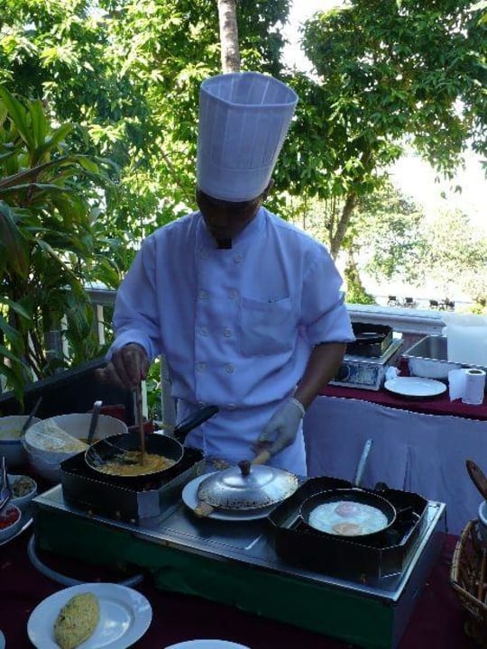 Frühstück: Omelette, Spiegel- oder Rührei SYLVAN Koh Chang