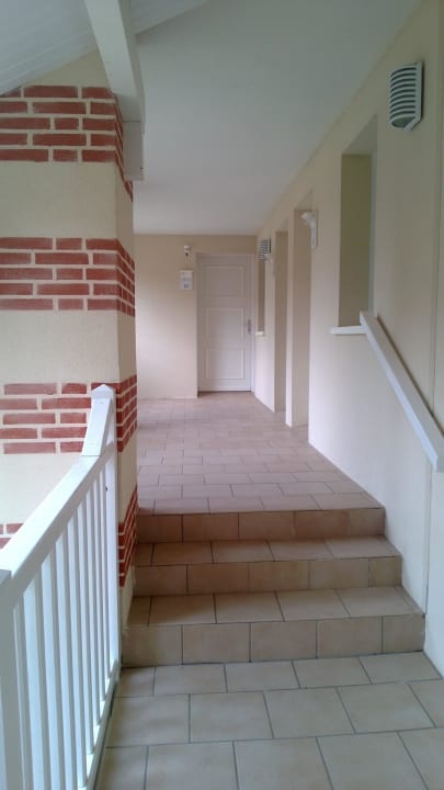 Treppenhaus Pierre & Vacances Residenz Les Dunes du Médoc