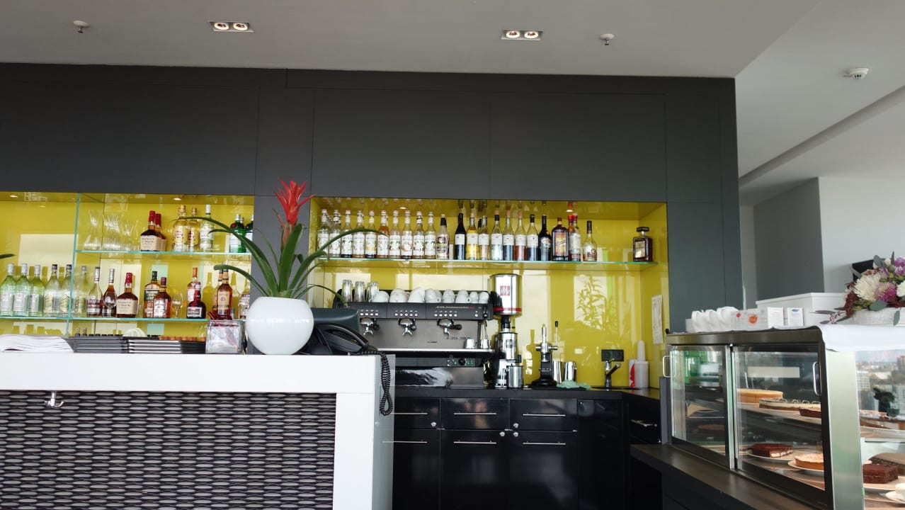 Cafe und der Skybar Vienna House by Wyndham Andel's Berlin