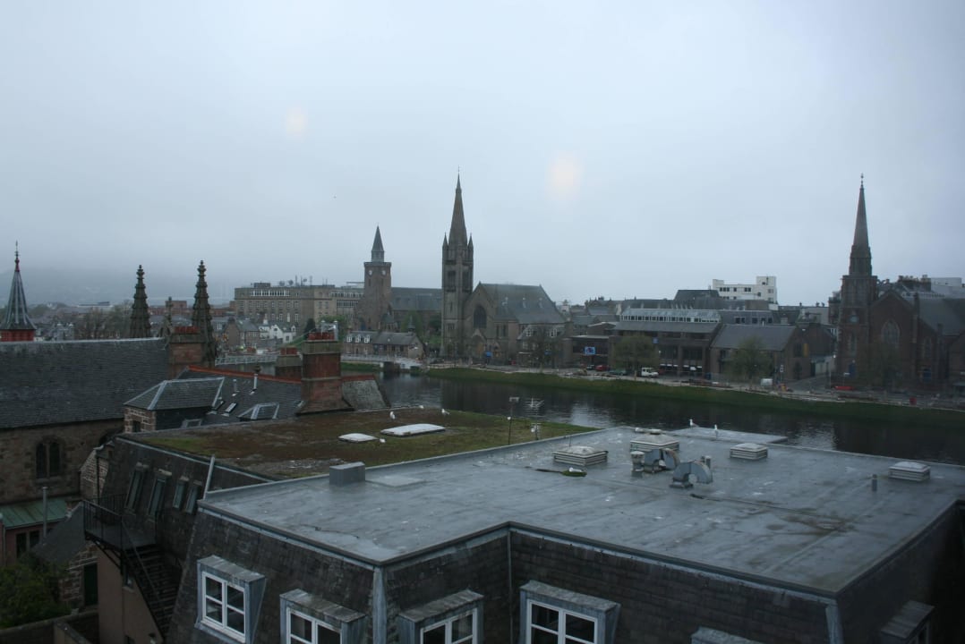 Blick aus Zimmer im 3. OG Hotel Premier Inn Inverness Centre (River Ness)