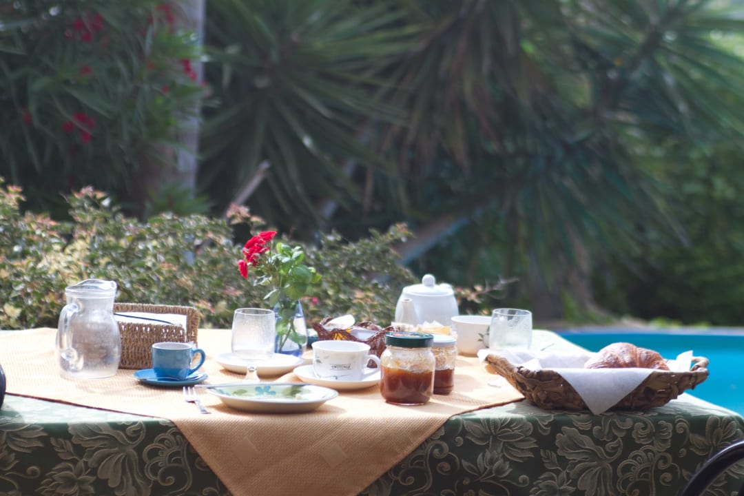 Frühstück mit selbstgemachtem Brot und Marmelade Appertements Villa San Marco