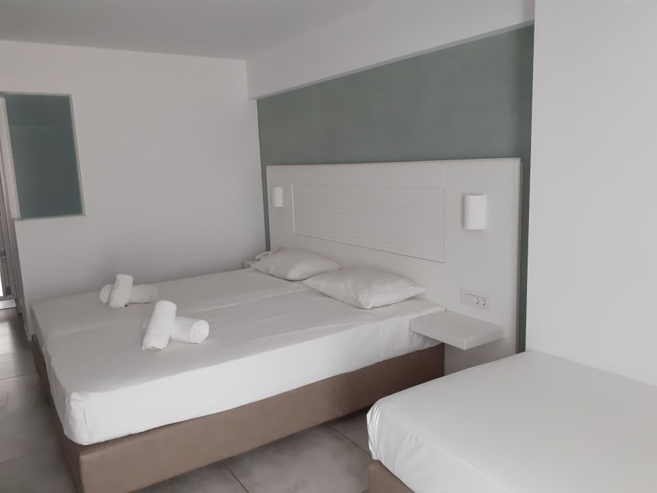 Zimmer Apollon Hotel