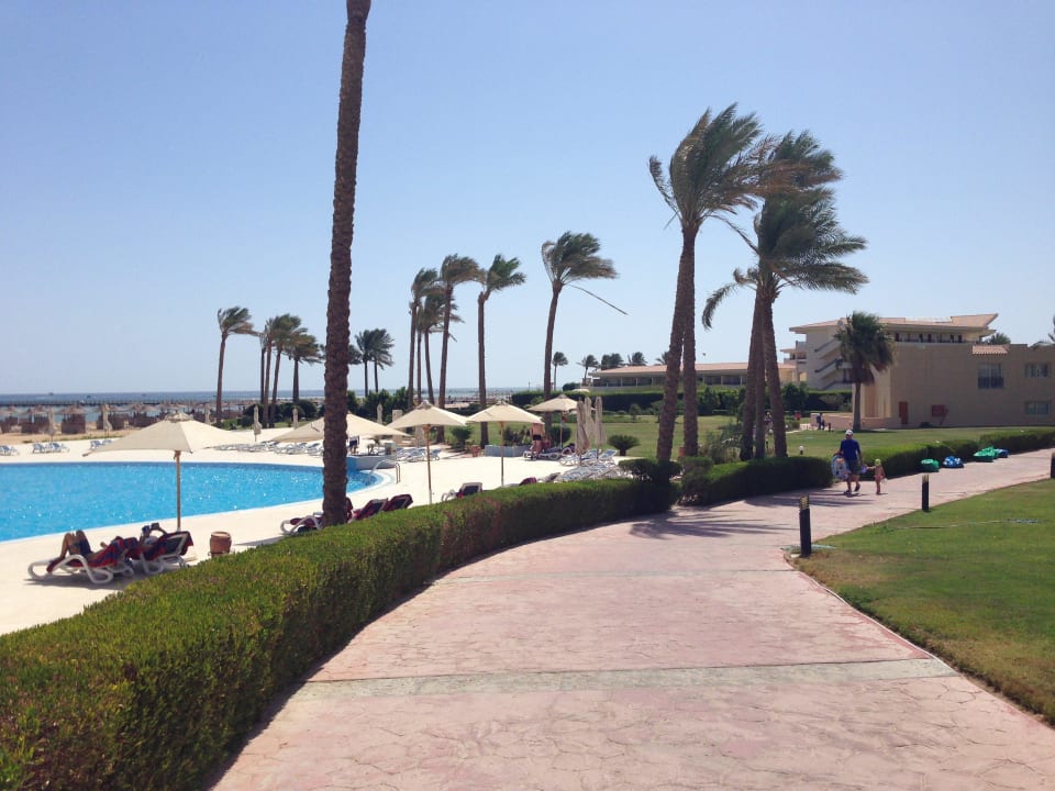 Promenade in der Anlage Cleopatra Luxury Resort Makadi Bay