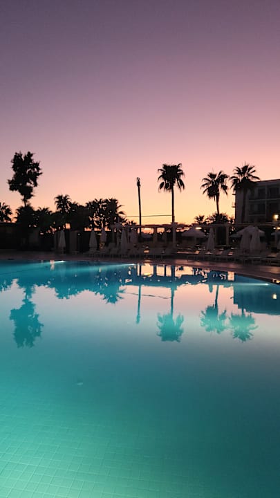 Pool Kaya Side