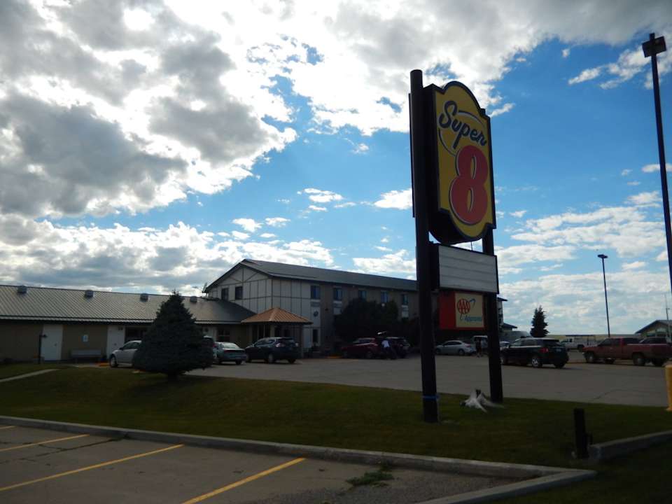Außenansicht Super 8 Motel - Cut Bank
