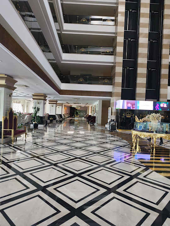 Lobby Mary Hotel Side