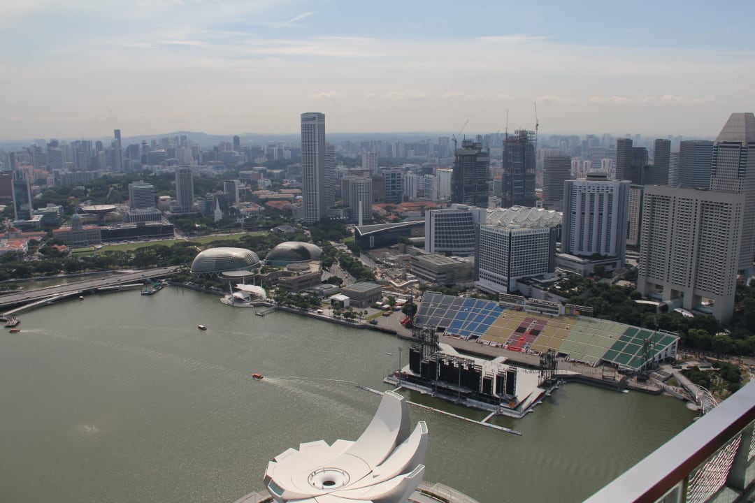 Blick von Marina Sands-Hotel Hotel Mandarin Oriental Singapore