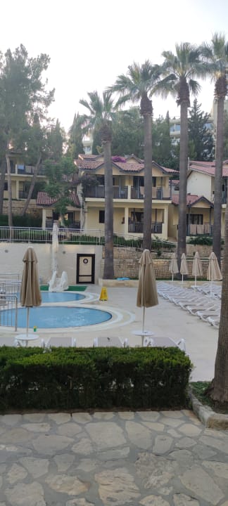 Pool Melas Resort Hotel