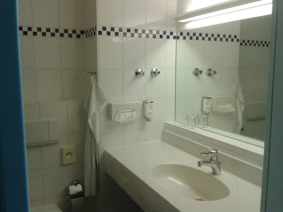 Bad Hotel DER LINDENHOF