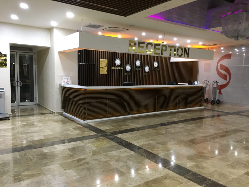 Lobby Grand Seker Hotel