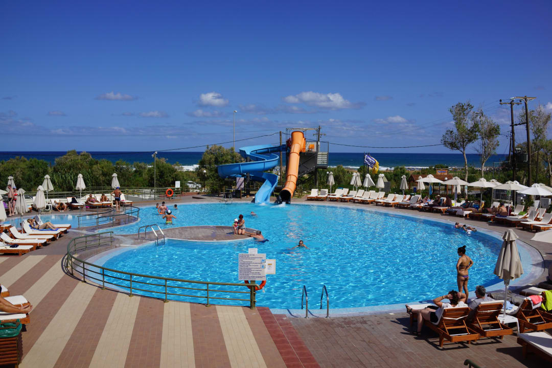 Spaßpool am Tag. HARPIN Georgioupolis Resort Aquapark & SPA