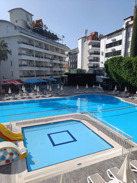 Pool Avena Resort & Spa