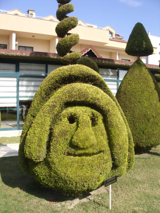 Kunstvolle Figur Grand Seker Hotel