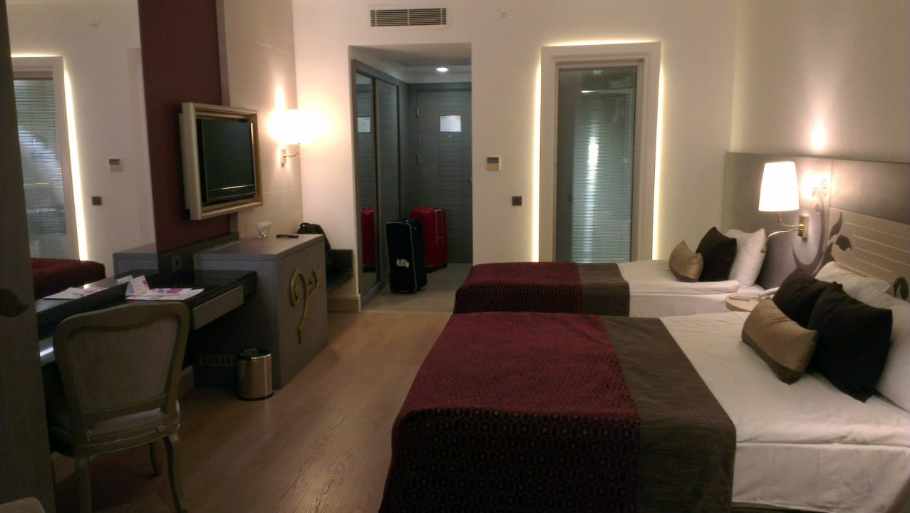 Zimmer Kirman Belazur Resort & Spa
