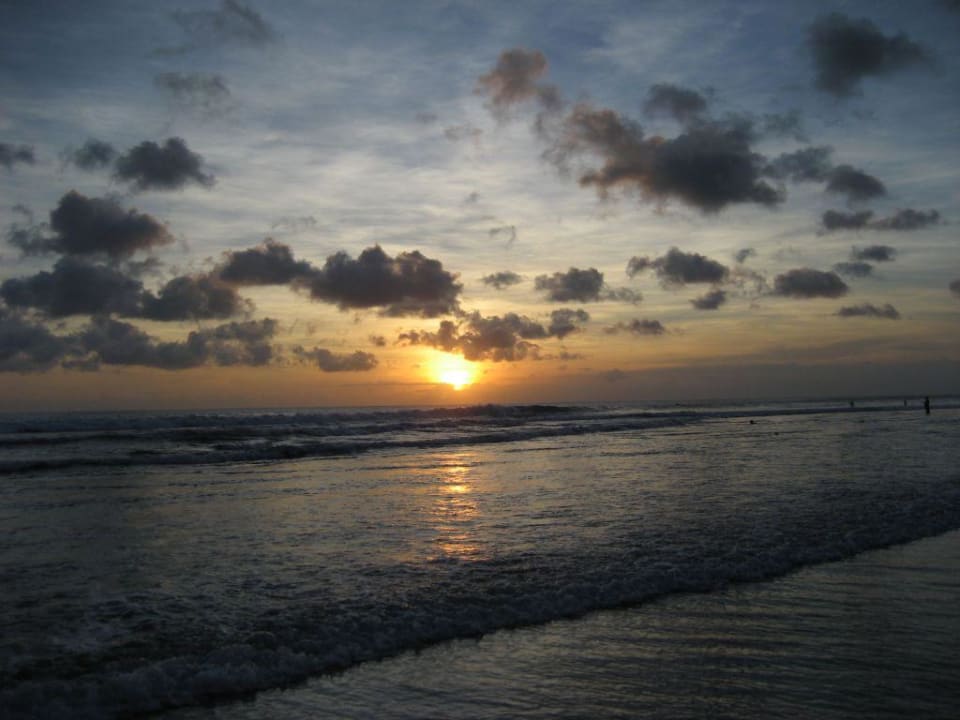 Wow Bali Mandira Beach Resort & Spa