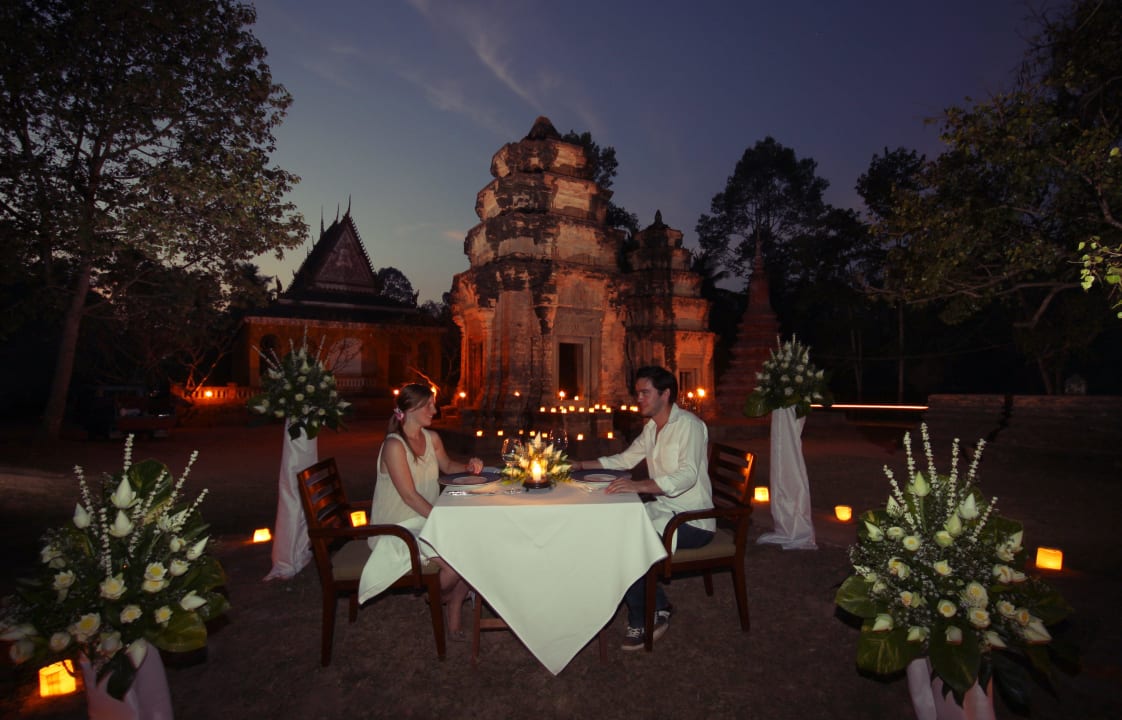 Dining by Design (temple ground)  Anantara Angkor Resort