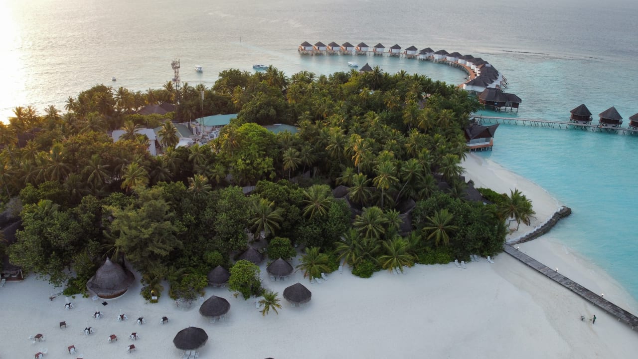 Strand Thulhagiri Island Resort